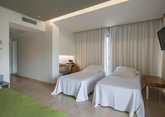 Climia Belroy 4 Sup Aparthotel