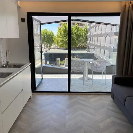 Climia Belroy 4 Sup Hotel apartamentowy 4*