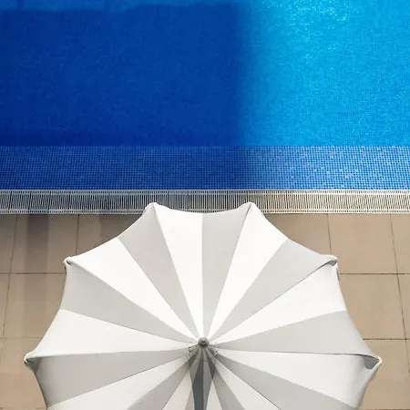 Hotel apartamentowy Climia Belroy 4 Sup 4*