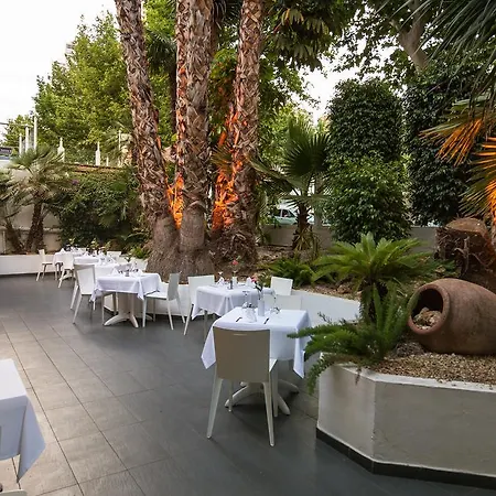 Apartmanhotel Climia Belroy 4 Sup 4*