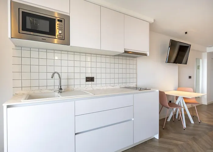 Climia Belroy 4 Sup 4*